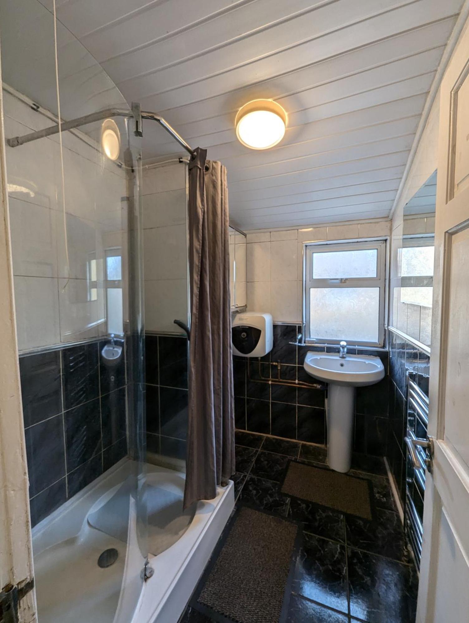 3 Portland Road Apartment *
