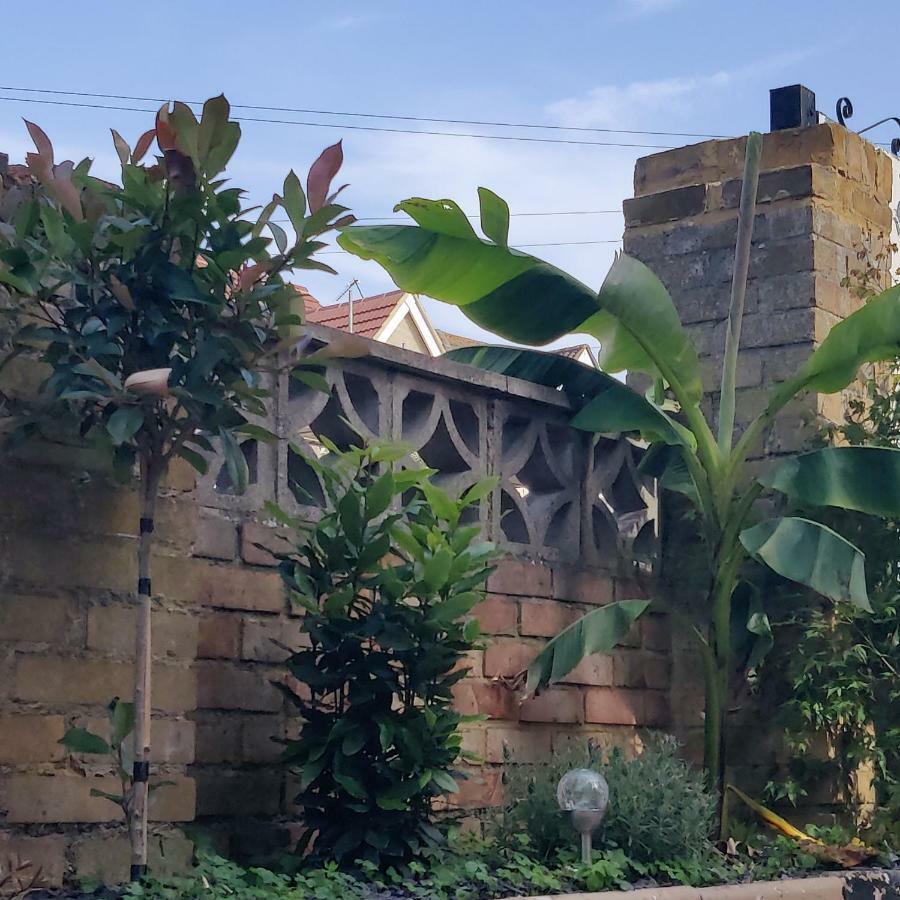 3 Portland Road *