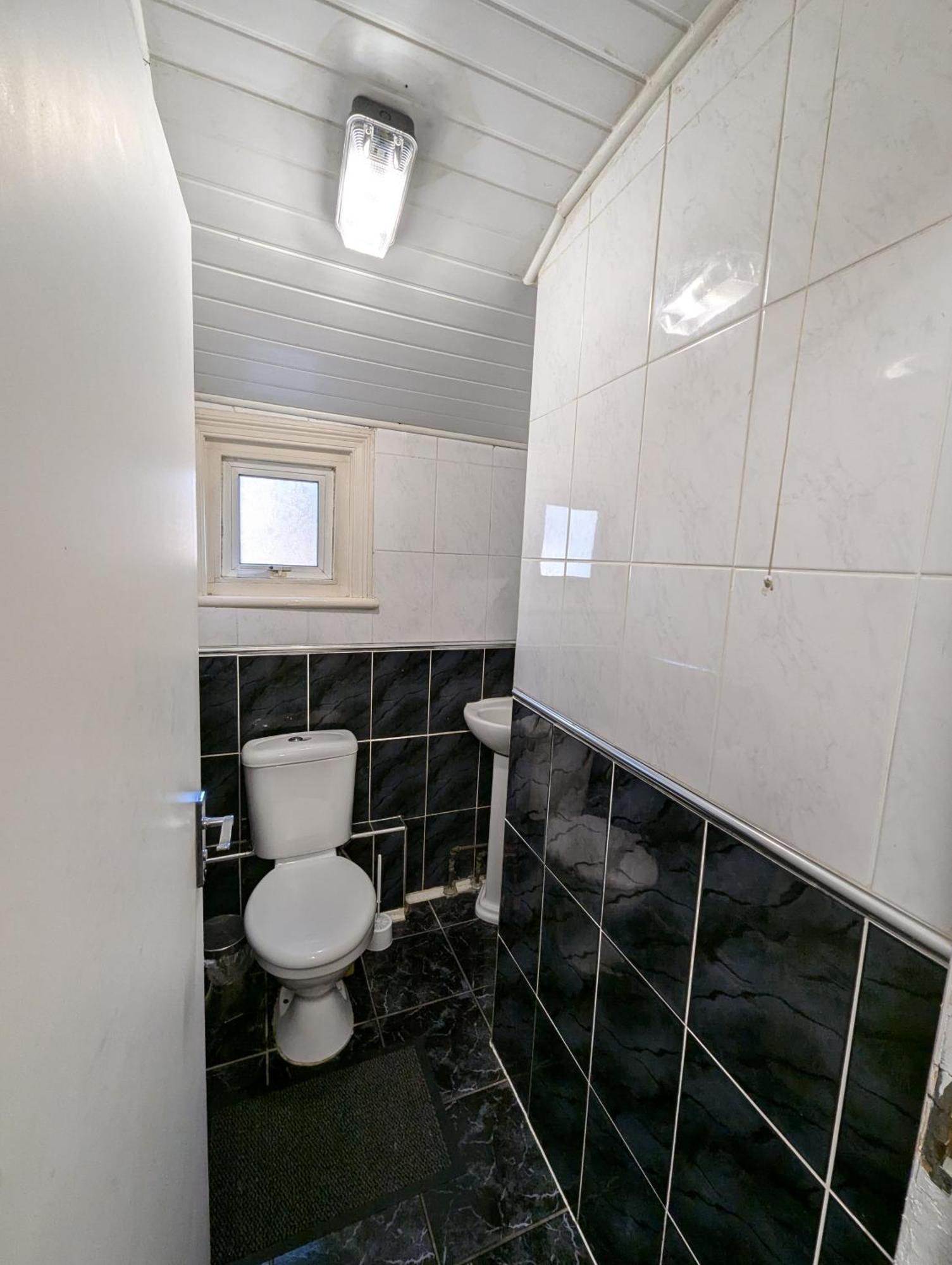 3 Portland Road *
